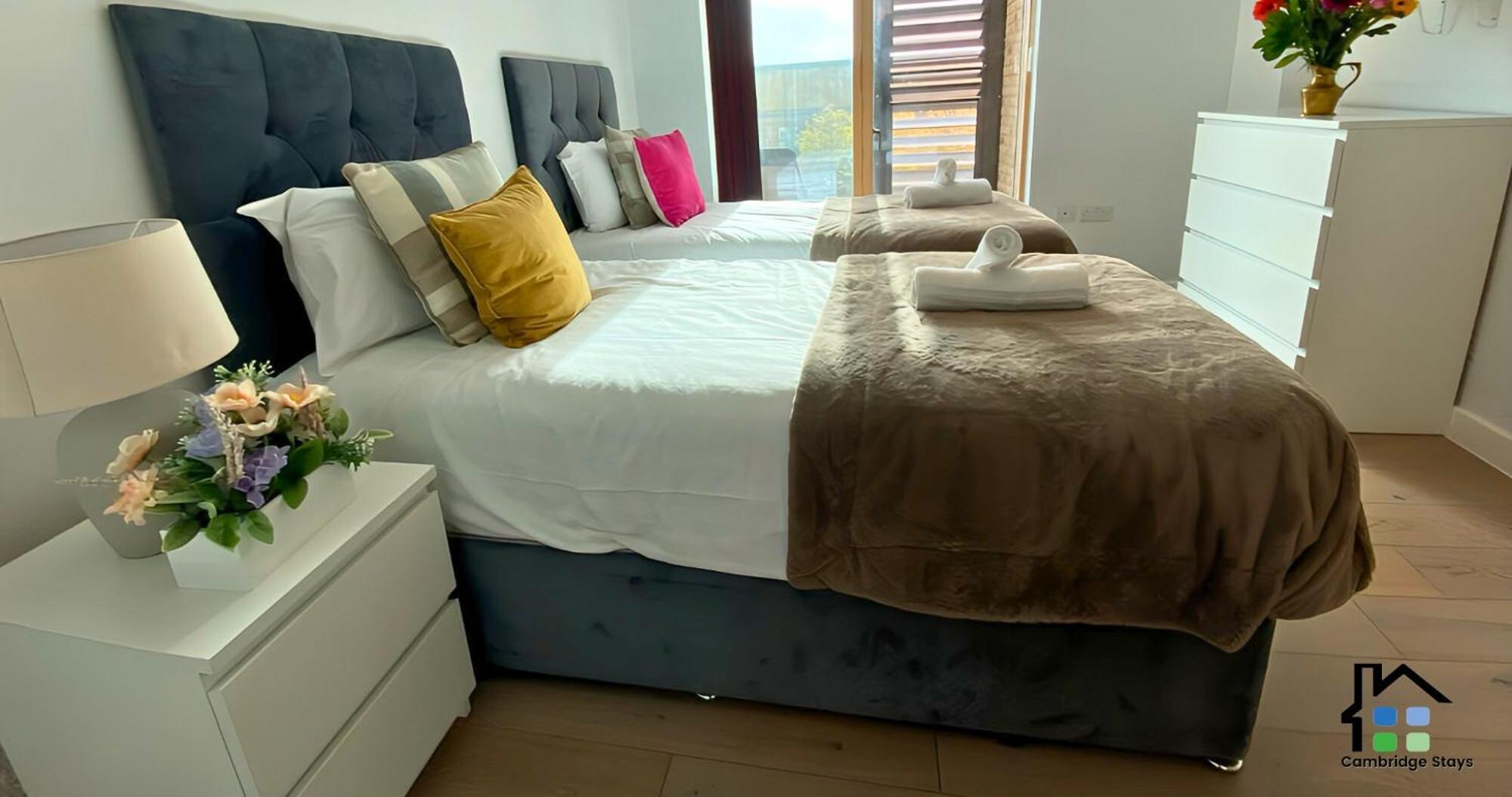 Cambridge Stays - Apartment At Addenbrooke Hospital And Bio Campus - Free Private Parking ภายนอก รูปภาพ