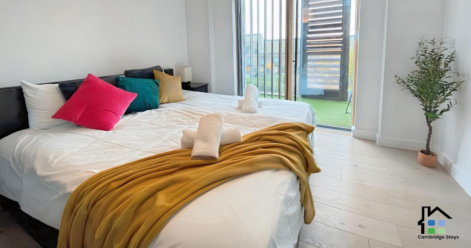 Cambridge Stays - Apartment At Addenbrooke Hospital And Bio Campus - Free Private Parking ภายนอก รูปภาพ